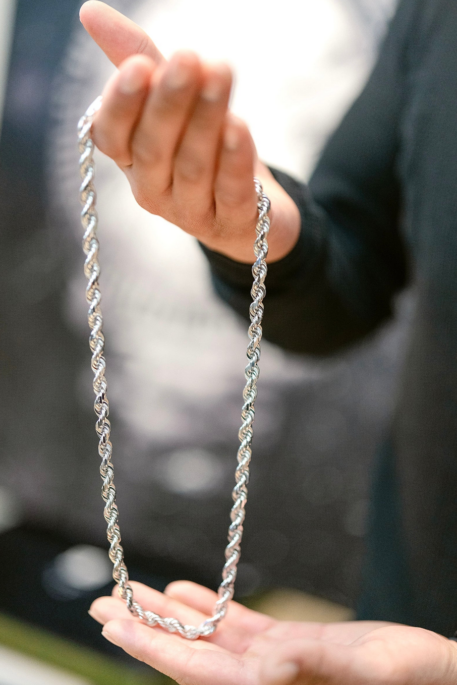 Diamond cut thick chain