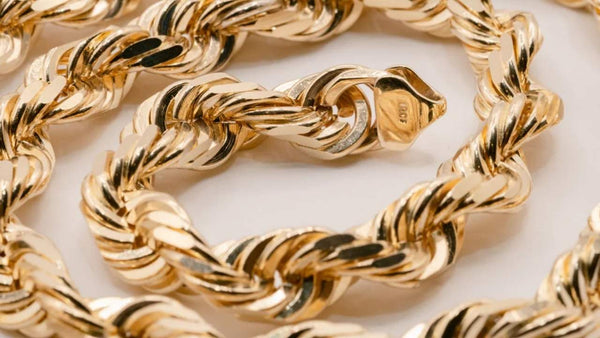 How to Tell if a Rope Chain is Solid Gold or Hollow