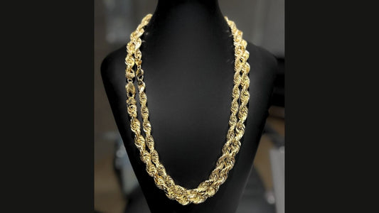 How Much Should a Real Gold Rope Chain Weight
