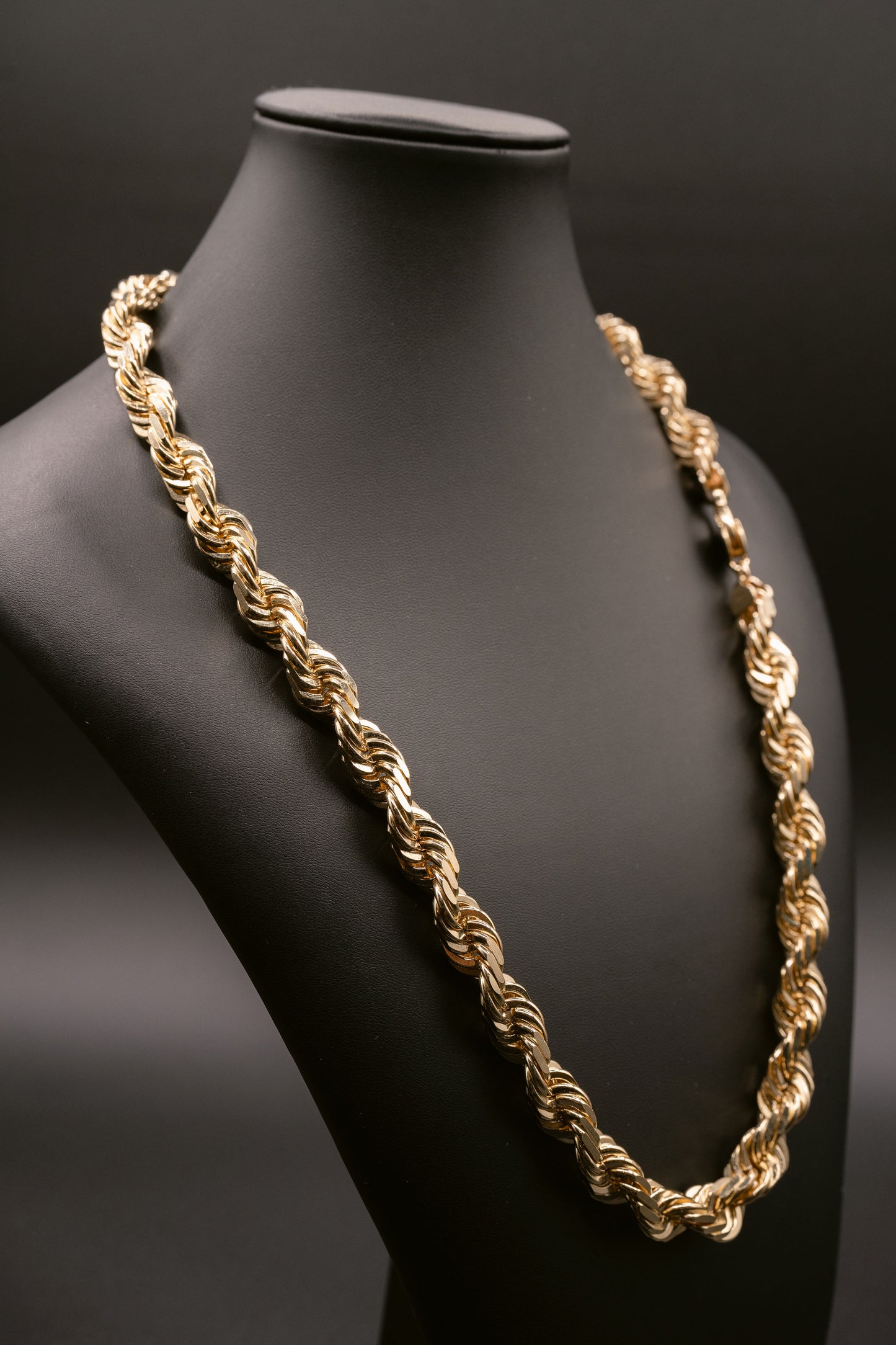 14k yellow rope gold chain side look