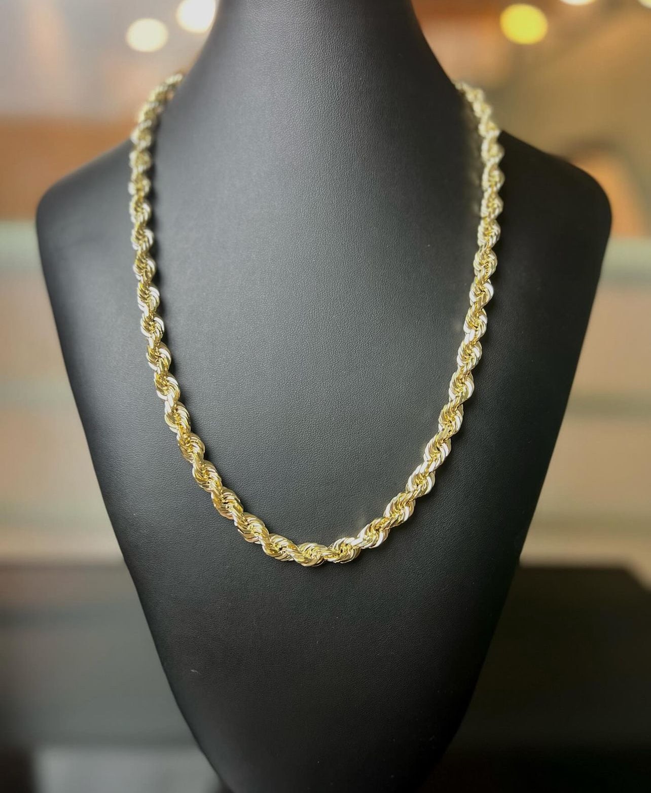 (18KT) Yellow Gold Diamond Cut Rope Chain