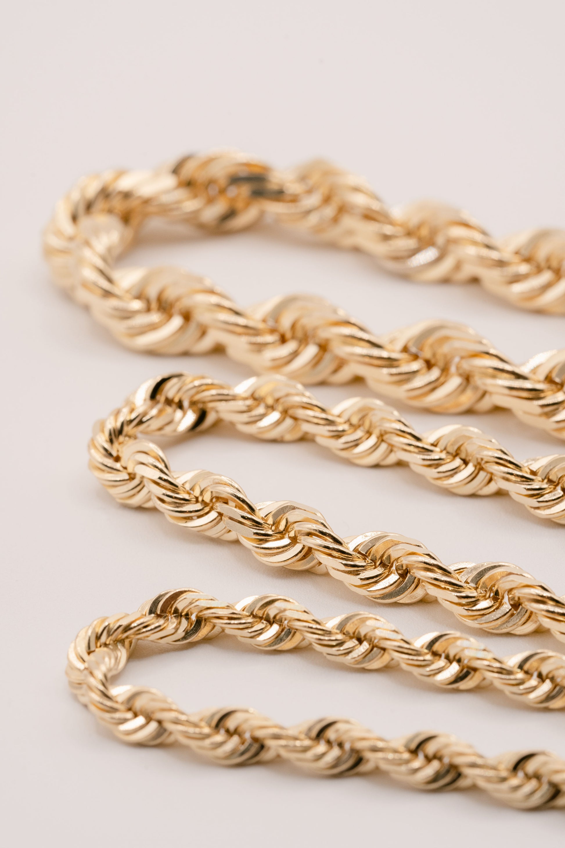 (18KT) Yellow Gold Diamond Cut Rope Chain