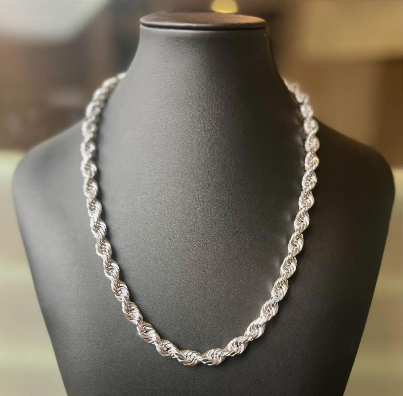 (6MM) 10K White Gold Diamond Cut Rope Chain
