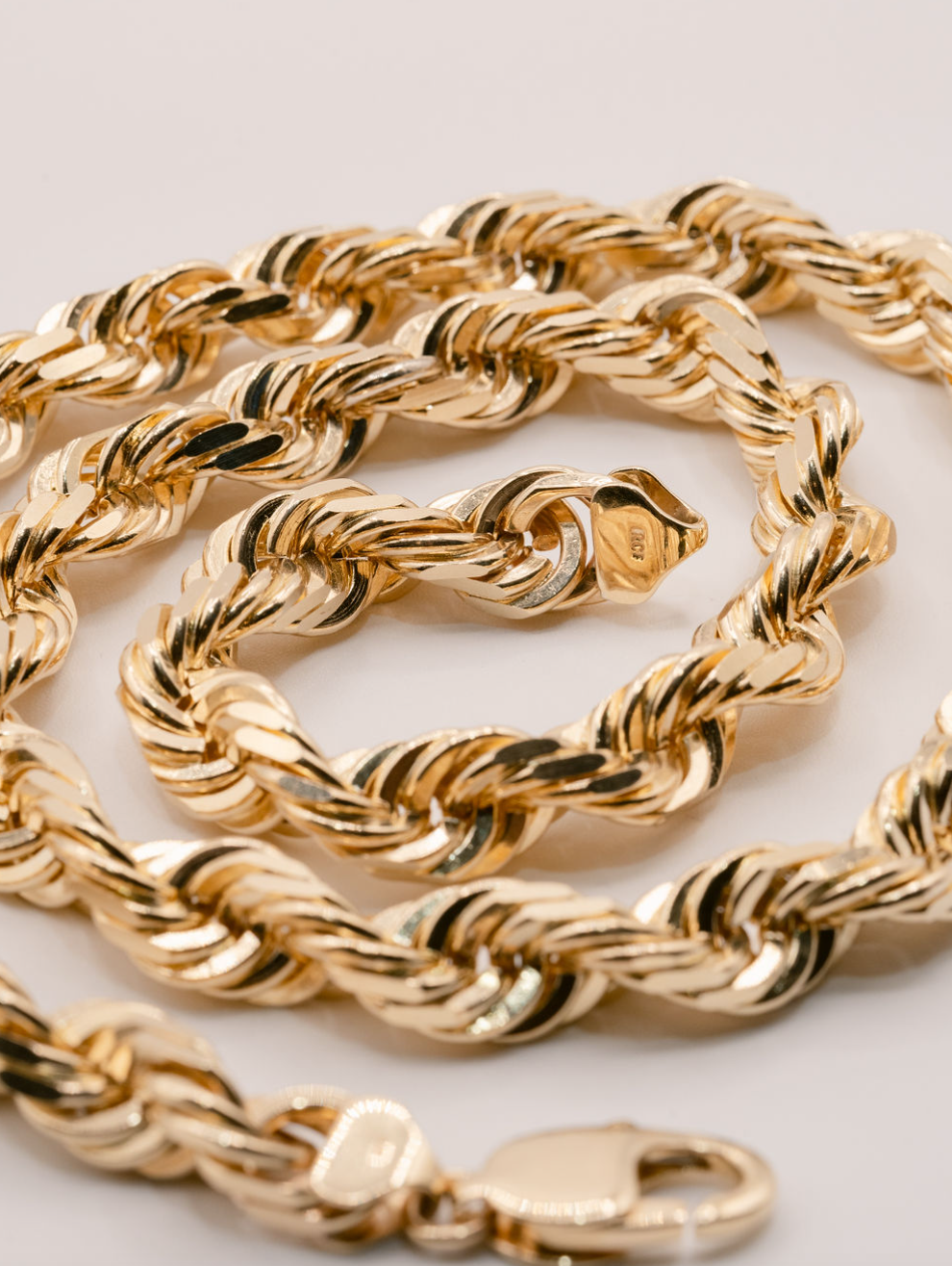 Gold chain for men online discount