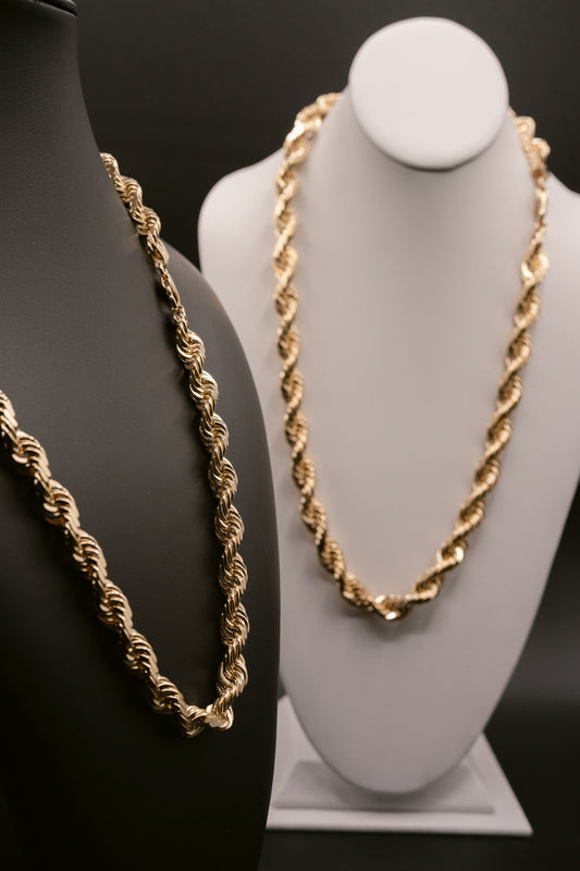 Two Stylish Yellow Gold Rope Chains 13